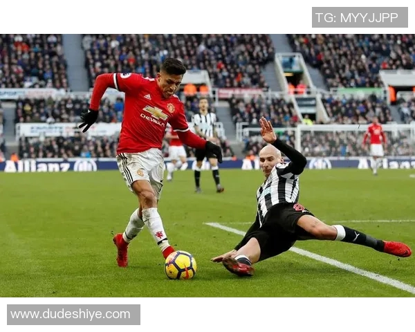 纽卡斯尔对阵曼联的首发阵容分析及战术解析