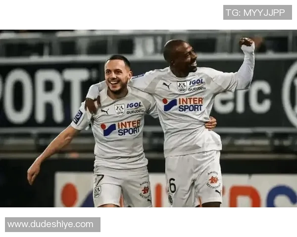 罗德兹与甘冈的激烈对决谁将赢得这场法甲较量